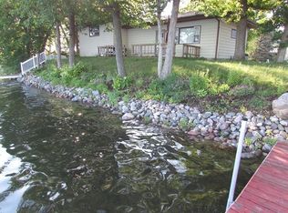 4310 Peninsula Dr, Burlington, WI 53105