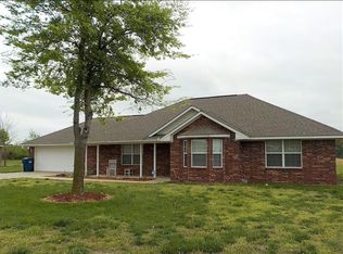 403 E Jean Pierre, Chouteau, OK 74337
