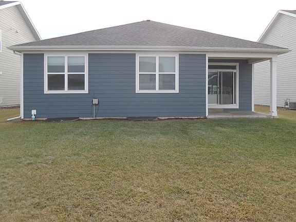 2nd image of 7768 W 105th Pl