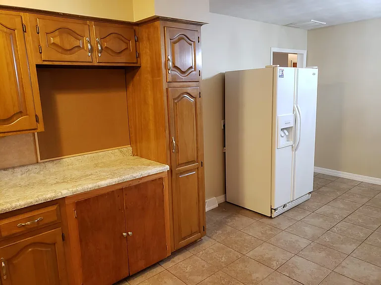 705 W Montclair St — Photo 22