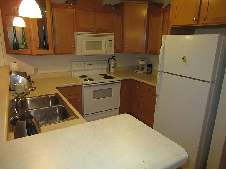 114 Pilgrim Dr — Photo 7