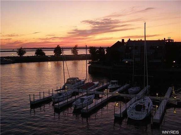4th image of 35 Harbour Pt