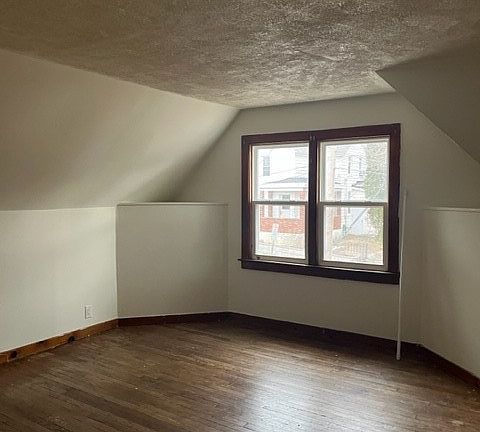 3rd image of 243 Grumbach Ave