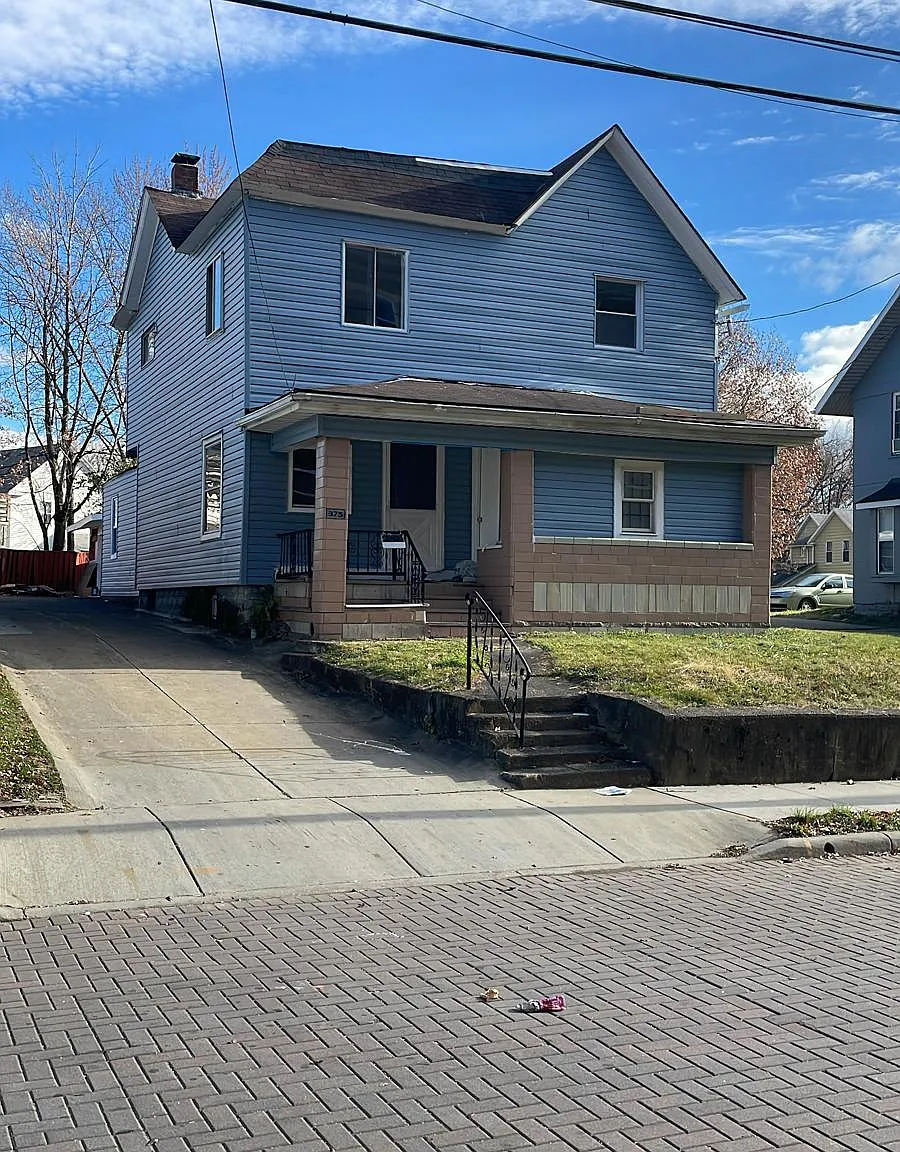 6 bed, 1858 sqft, $500 — Photo 3