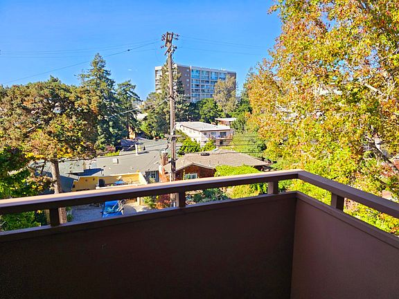 3rd image of 300 Monte Vista Ave APT 302