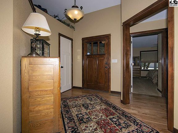 2nd image of 1424 Sedona Ct