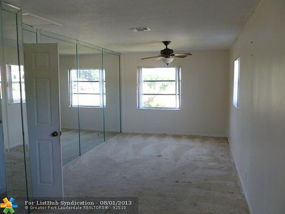 4th image of 3200 NW 14th Pl