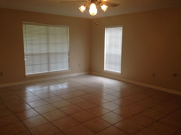 4th image of 17213 Aimee Dr