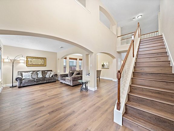 3rd image of 7519 Summer Shore Dr