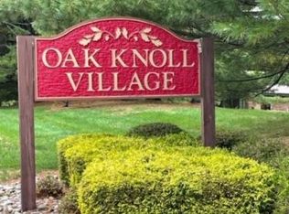 52 Meadowview Dr, Annandale, NJ 08801