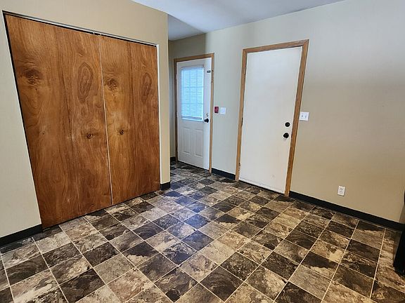 4th image of 2420 Bostrom Ct APT 5