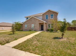 2430 Sagebrush Dr, Red Oak, TX 75154
