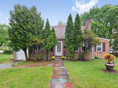 137 Russell Rd, Newton, MA, 02465