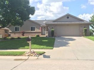 20614 Laramie Rd, Elkhorn, NE 68022