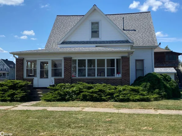 102 N 5th St, Marshalltown, IA 50158