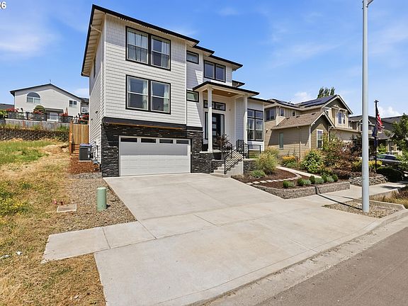 3rd image of 3779 SW McKinley St