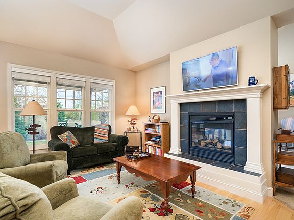 5th image of 2179 Larchwood Ln