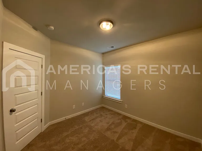 146 Wisconsin Ave — Photo 18