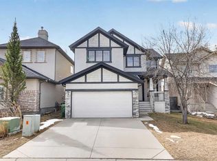 71 Springborough Grn SW, Calgary, AB T3H 5M5