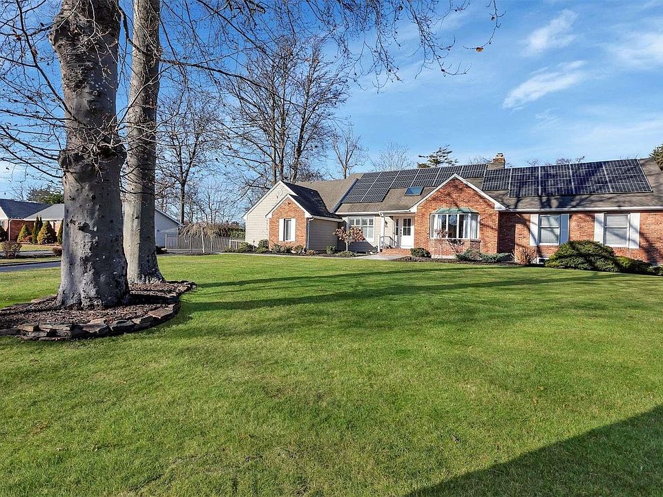 1st image of 33 Percy Williams Drive