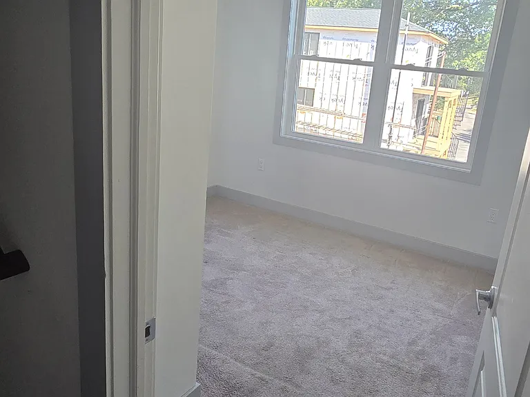 607 N 5th St #2 — Photo 6