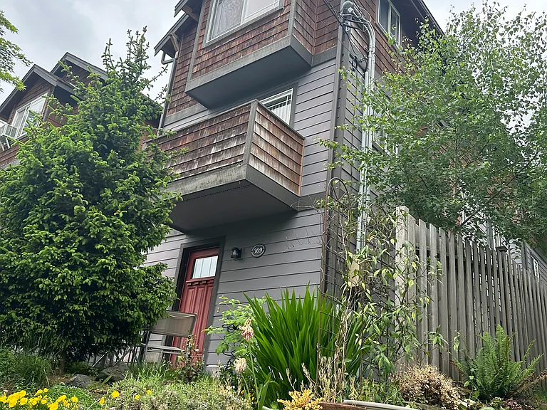 309 27th Ave E #F5 — Photo 43