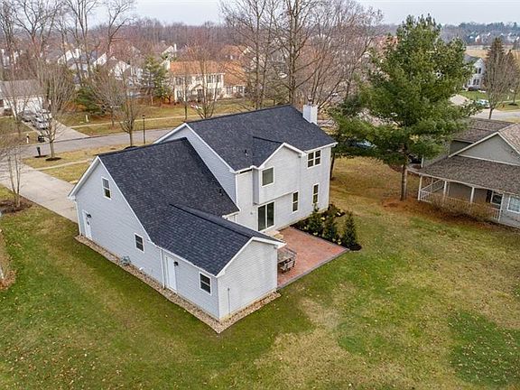 4th image of 524 W Sturbridge Dr