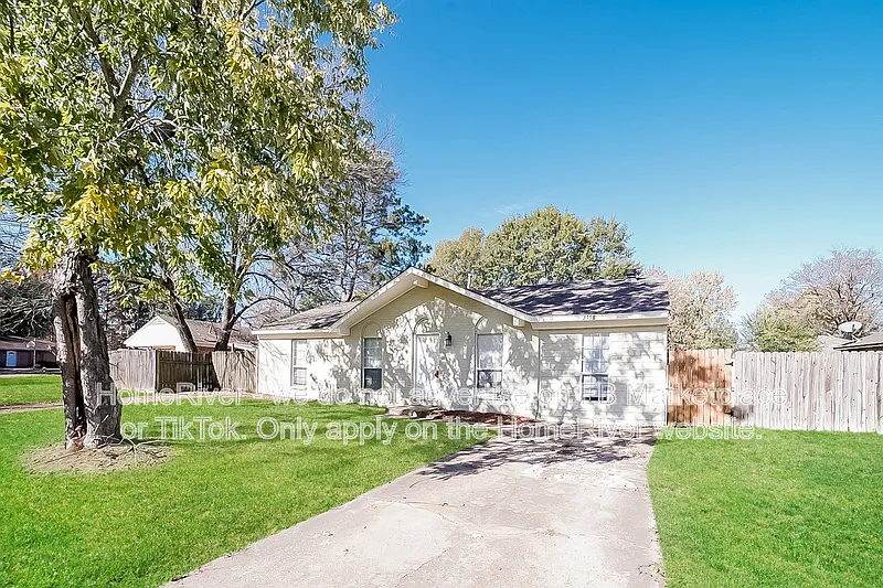 2798 Ashbriar Cv
