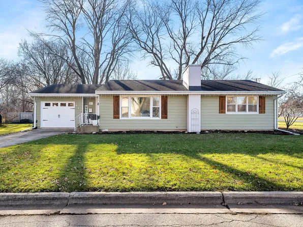 613 Johnson Ave, Morris, IL 60450