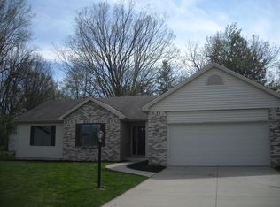 4215 Three Oaks Dr, Fort Wayne, IN 46809