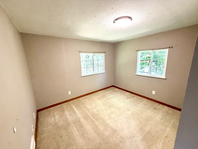 1108 Center Rd — Photo 5