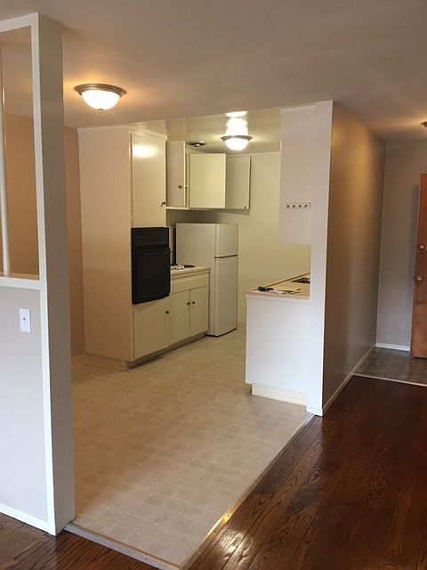 1st image of 875 Sir Francis Drake Blvd #1