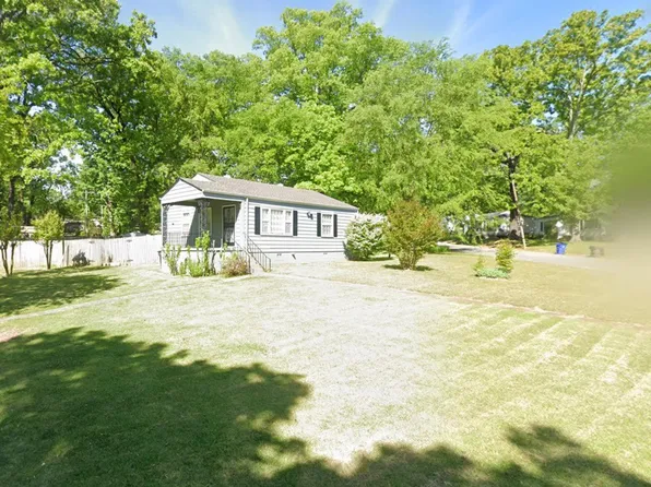 1341 James St, Florence, AL 35630