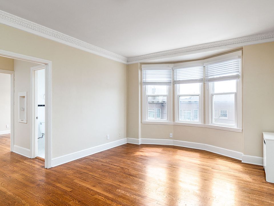 1st image of 1300 26th Ave APT 203