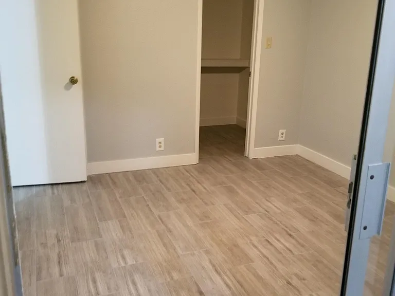 409 W Yukon Dr #8 — Photo 4