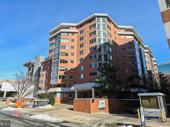 1024 N Utah St APT 815, Arlington, VA 22201