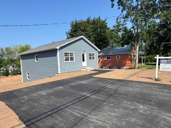 28 Willow St #Ws-3, Hantsport, NS B0P 1P0