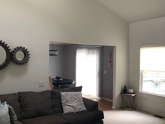 5th image of 856 Doral Dr