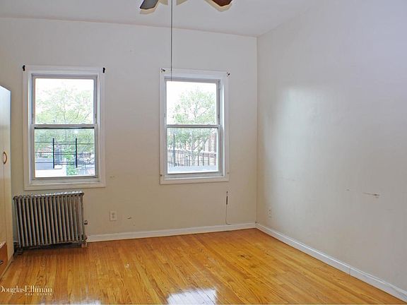2nd image of 1436 28th Ave APT 2L