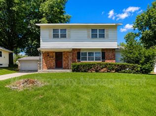 4414 63rd St, Urbandale, IA 50322