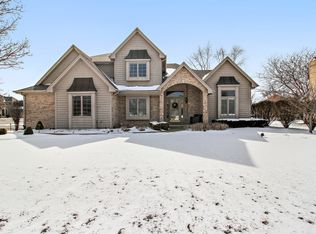 10573 Brookridge Dr, Frankfort, IL 60423