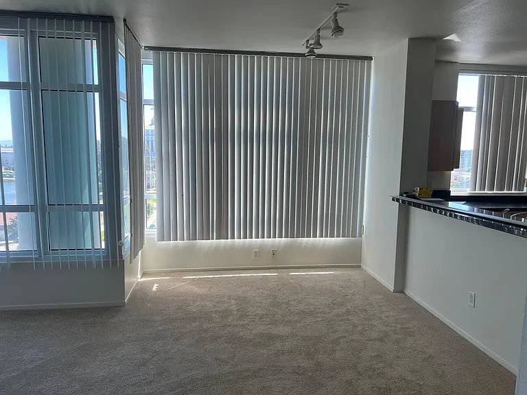 1 Lakeside Dr #1004 — Photo 20