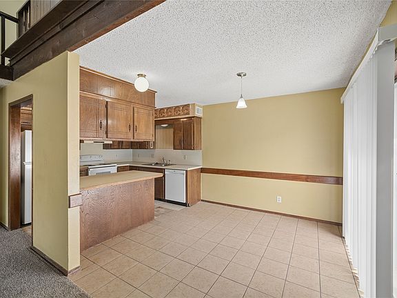 5th image of 636 Earthside Dr