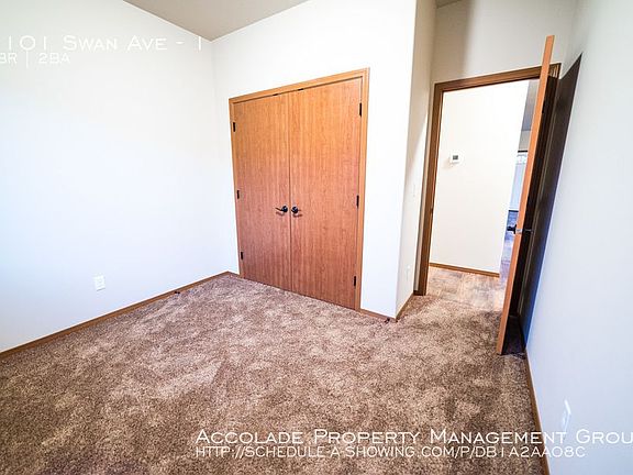 5th image of 3101 Swan Ave #1
