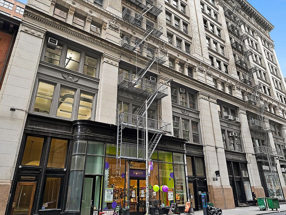 2nd image of 5 W 19th St