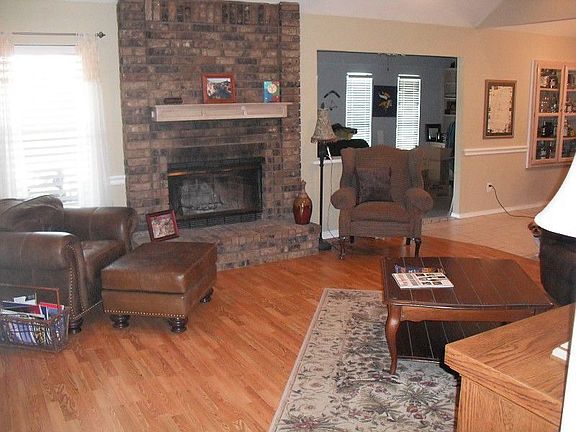 2nd image of 7217 Post Oak Dr