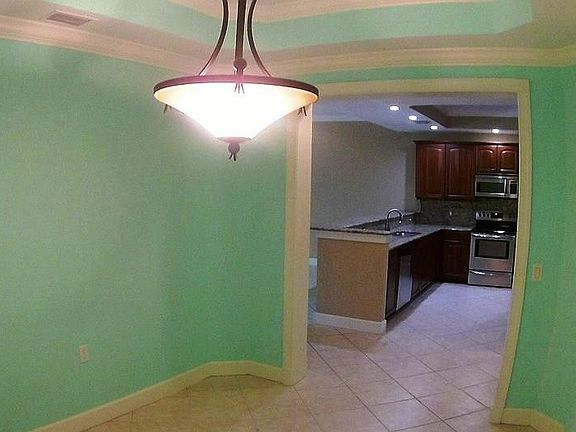 5th image of 3314 Wood Thrush Dr APT 113
