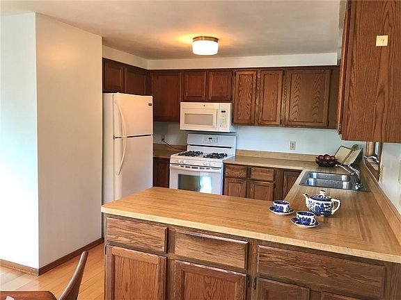 4th image of 6555 Ann Lee Dr