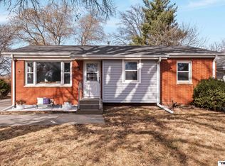 4320 W St, Lincoln, NE 68503