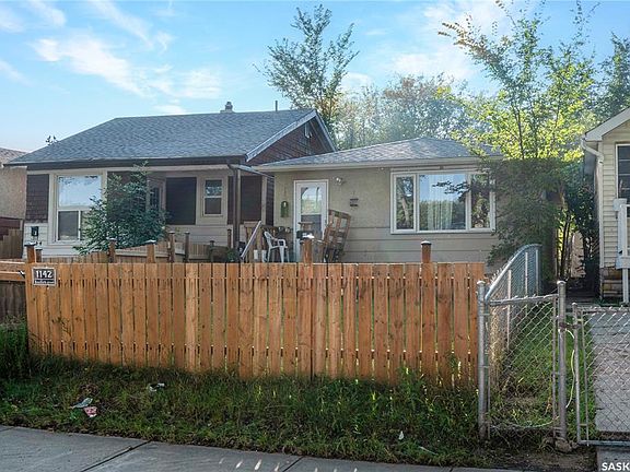 2nd image of 1142 Retallack STREET